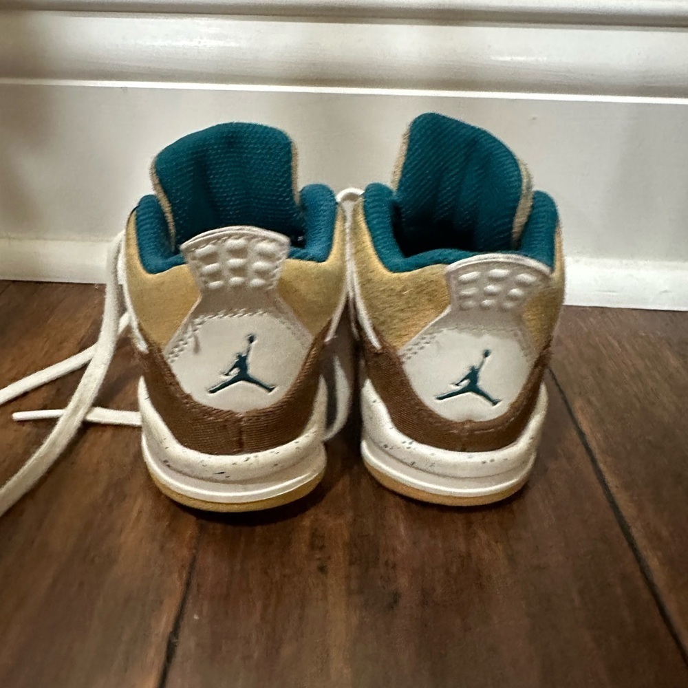 AIR JORDAN 4 RETRO CACAO WOW Toddler size 6 shoes neutral earth tone sneakers - Picture 3 of 6